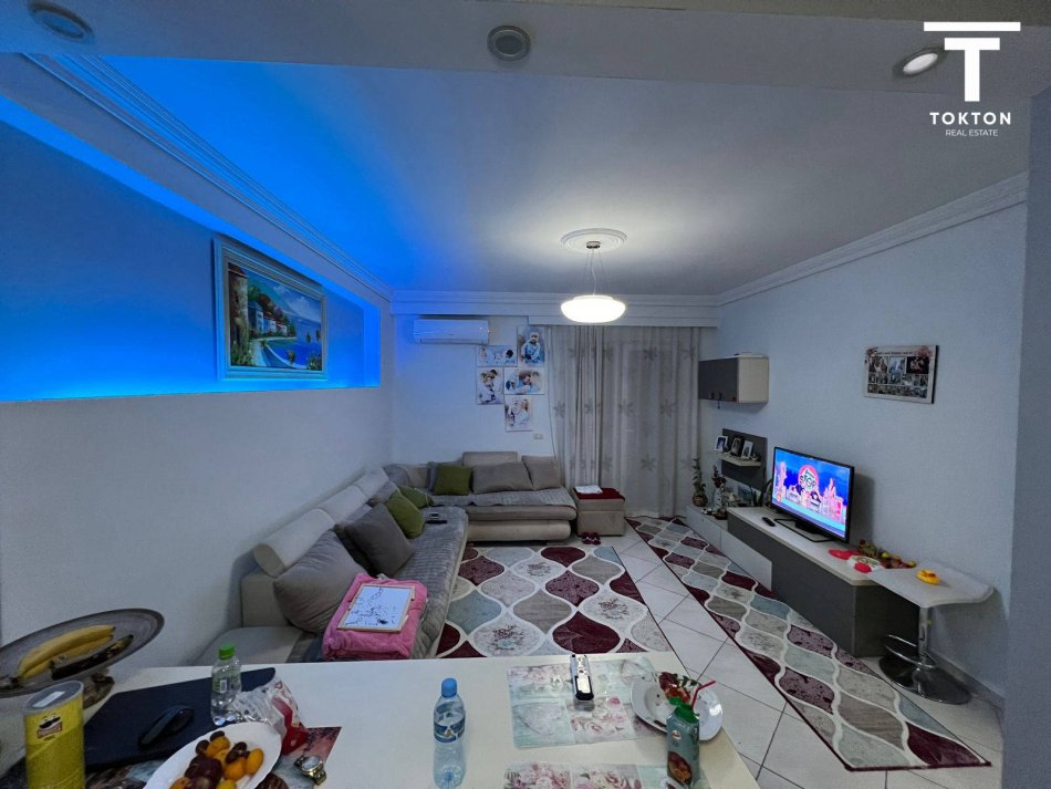 SHITET, APARTAMENT 1+1, KODRA E DIELLIT, TIRANË,TT 766