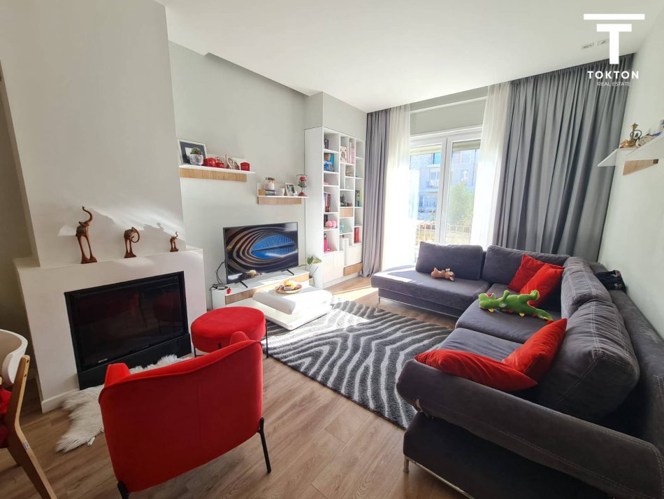 Tirane, shitet apartament 3+1 Kati 1, 125 m² 400.000 € (TEG) TT 917