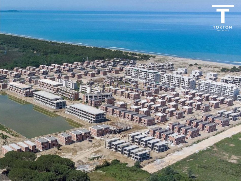 Durres, shitet Vile 3+1+Ballkon, Kati 2, 201 m² 365,000 € (Gjiri i Lalzit) TT 732