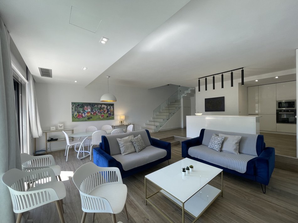 Tirane, jepet me qera Vile 3 Katshe Kati 0, 165 m² 2.000 € (Rezidence private, Mullet)