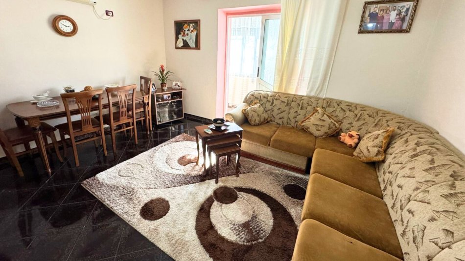 Kavaje, shitet apartament 3+1+Ballkon Kati 3, 95 m² 62.000 € (Shetitorja ,"Indrit Cara", Kavaje)
