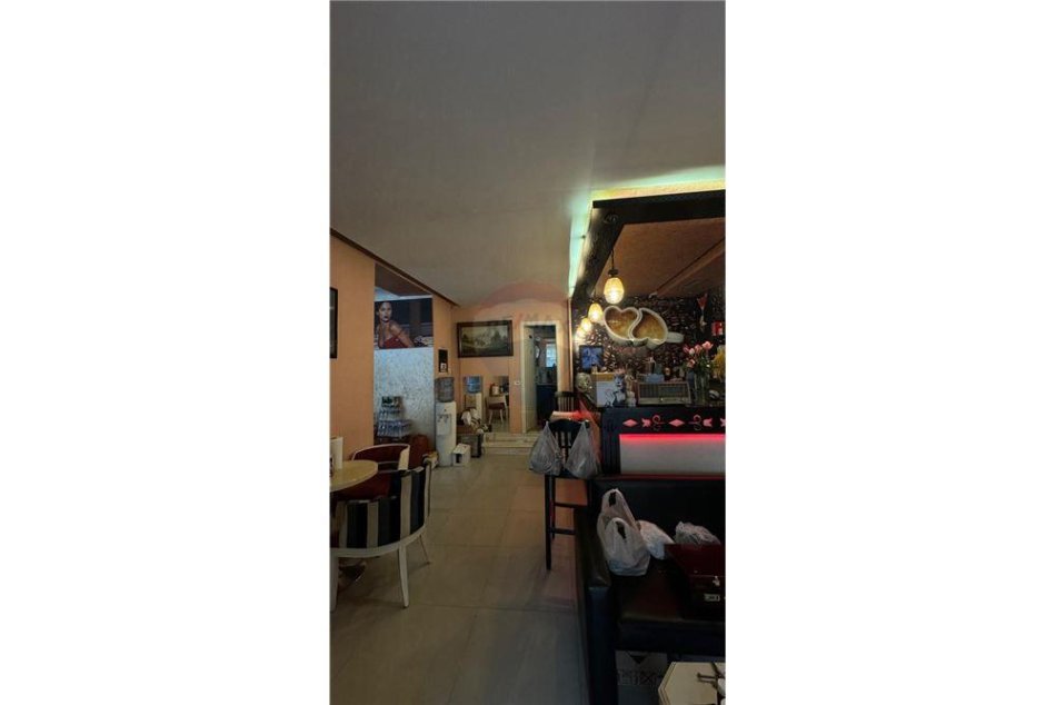 Tirane, shitet lokal Kati 0, 96 m² 310,000 € (Rruga &quot;Mehmet Brocaj&quot;)