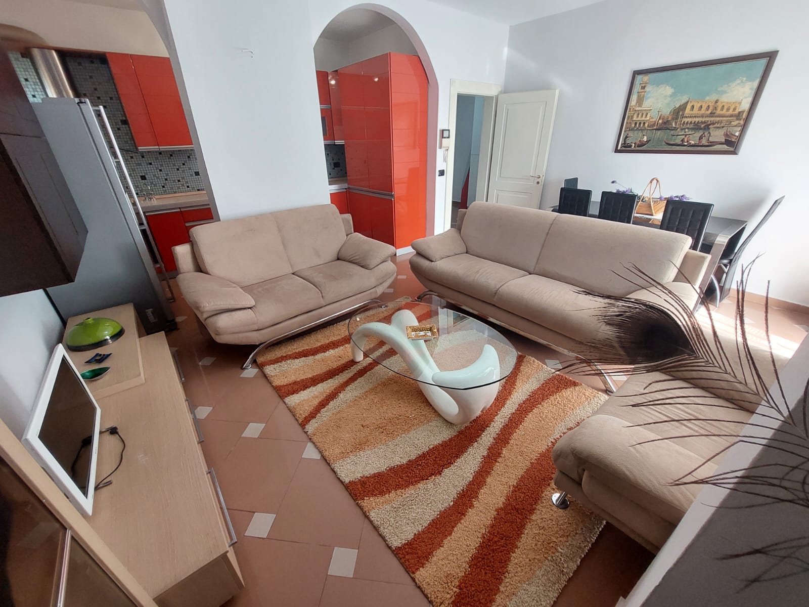 !DHENE! Durres, jepet me qera apartament 2+1+A+BLK Kati 9, 110 m² 370 Euro (Prane Shkolles Kushtrimi i Lirise, Durres)