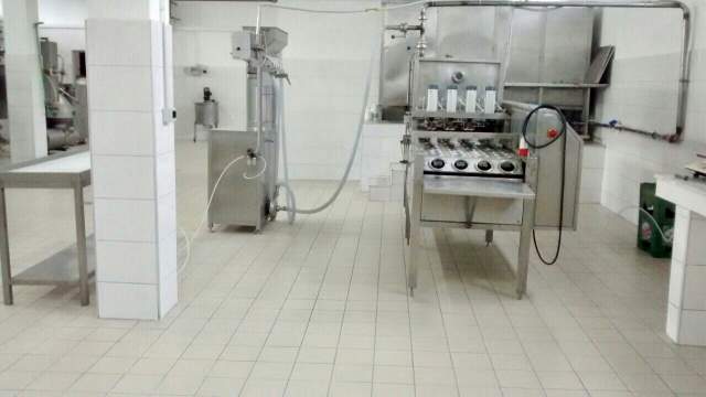 Tirane, shes magazine Kati 1, 1.000 m² 300.000 Euro (Elbasan afer me Autostraden)