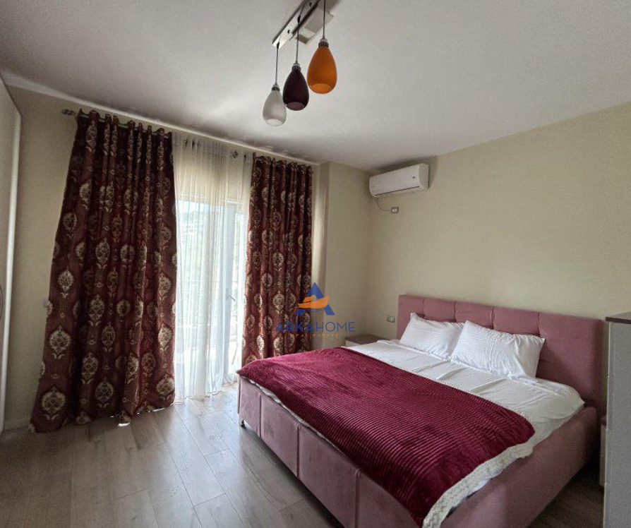 JEPET ME QERA APARTAMENT 3+1+Ballkon Kati 6, 135 m² 1.200 € (RRUGA ALLA,KOPSHTI ZOOLOGJIK)
