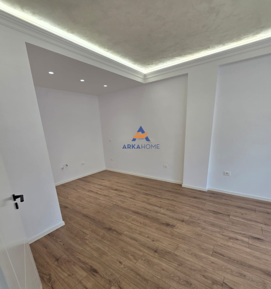 SHITET APARTAMENT 2+1 Kati 7, 97 m² 210.000 € (Rruga e Kavajes)