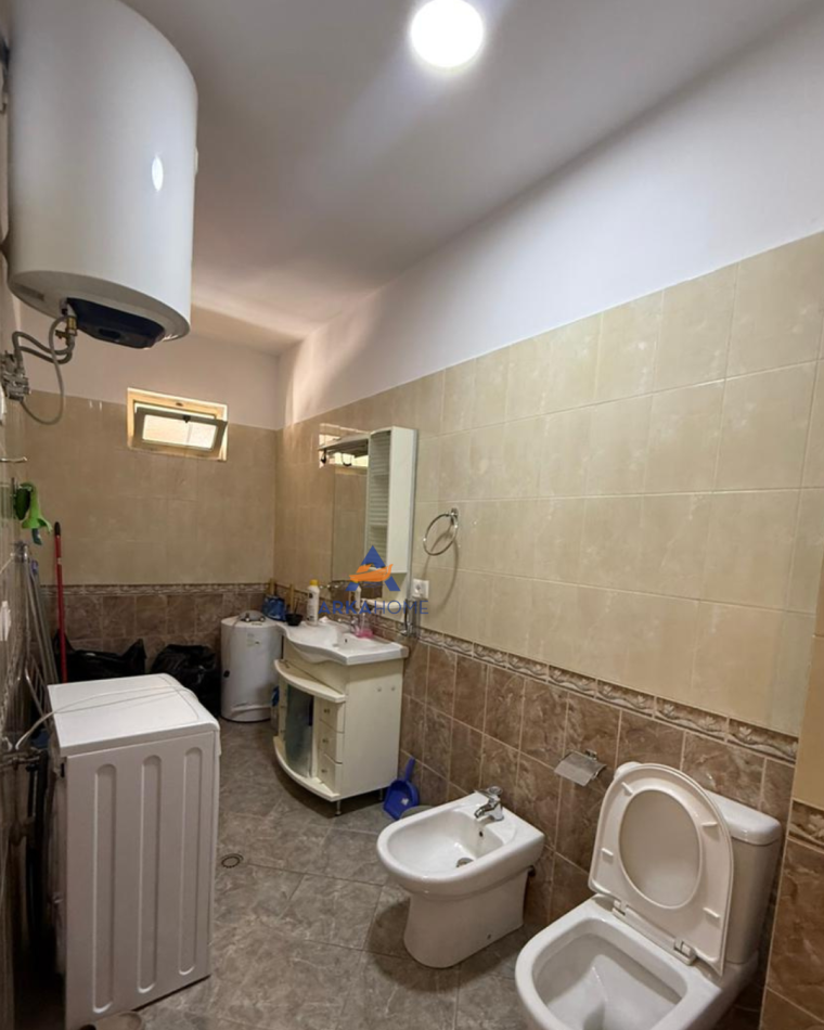 SHITET APARTAMENT 2+1+ BALLKON TE WELLI,PRANË RRETHIT,UNAZA E RE, 155.000 EURO