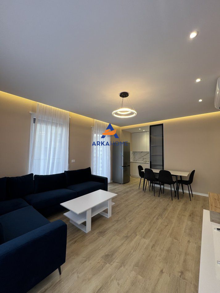 JEPET APARTAMENT ME QERA 1+1+BALLKON TRIO TOWERS RESIDENCE DON BOSKO 600 EURO