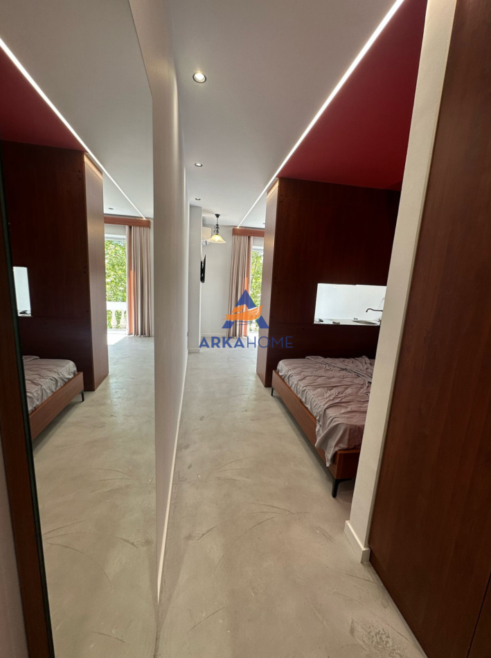 Tirane, jepet me qera Kati 5, 40 m² 500 € (Reshit Collaku)