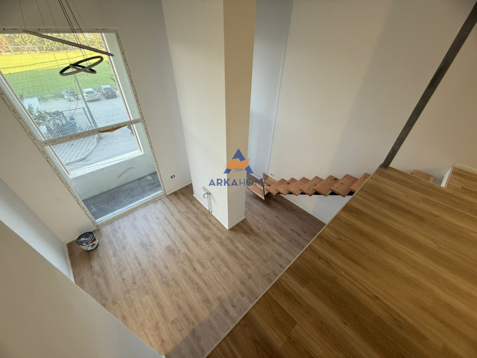 Tirane, jepet me qera ambjent biznesi Kati 1, 60 m² 450 € (TE GOLDEN PARK 3)