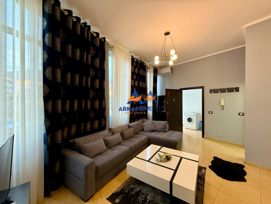 Tirane, shitet apartament 1+1+Ballkon Kati 1, 64 m² 89.000 € (RRUGA DALIP TOPI,PRANE RESTORANT FRESKUT)