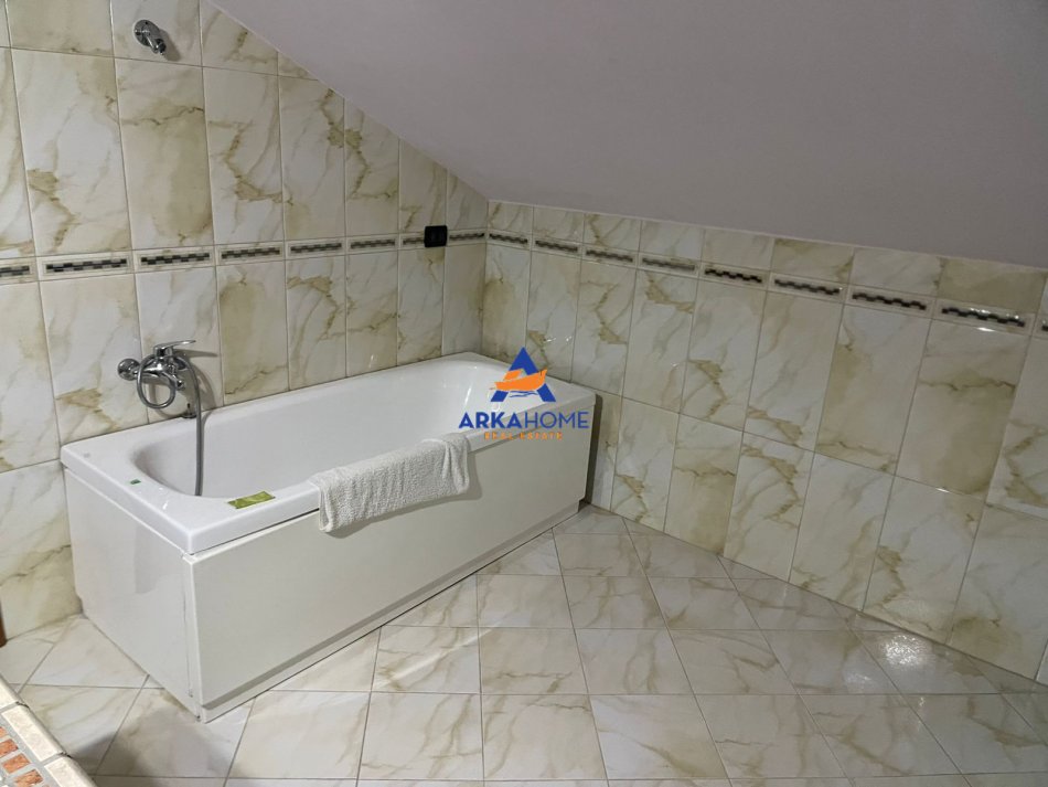 Tirane, jepet me qera Vile Kati 2, 1.100 m² 700 € (KTHESA E KAMZES,LAPRAKE)