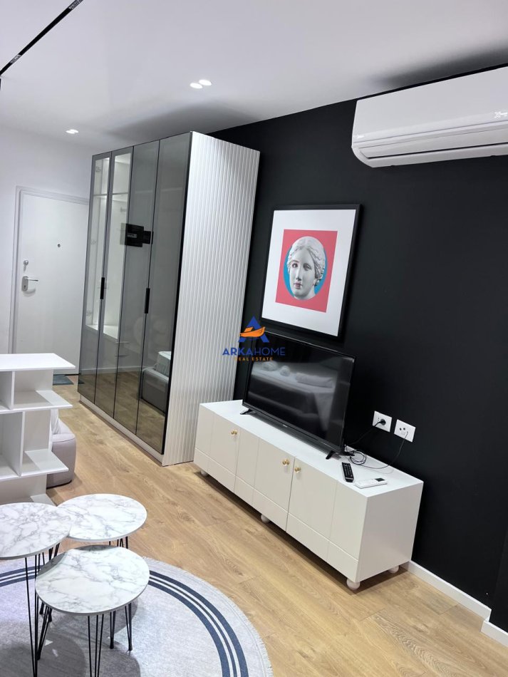 Tirane, jepet me qera garsonier Kati 2, 40 m² 500 € (TE KOMUNA PARISIT,KIKA 1)