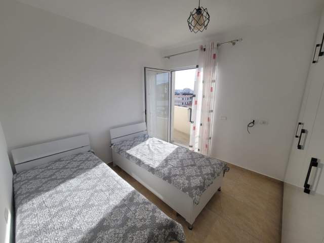 !DHENE!Durres, jepet me qera apartament 2+1 Kati 4, 91 m² 300 Euro (Rr. Aleksander Goga, Durres)