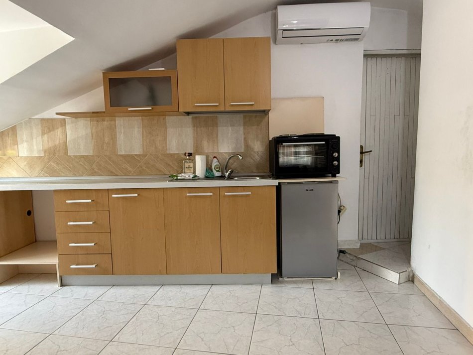 Tirane, jepet me qera garsonier 1+1 Kati 3, 40 m² 390 € (Stadiumi Arena)