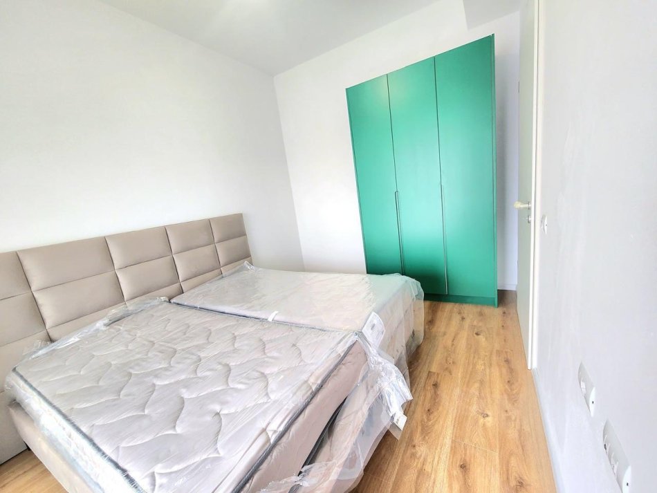 Tirane, jepet me qera apartament 1+1 Kati 2, 65 m² 360 € (Kompleksi Kaimi)