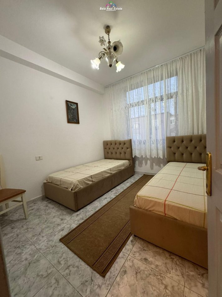 Tirane, jap me qera apartament 2+1 Kati 3, 95 m² 600 € (ish restorant durres)