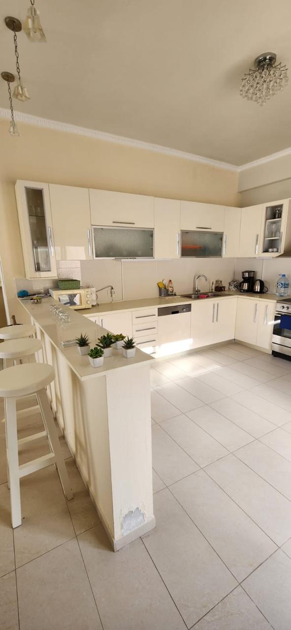 Penthouse në shitje, Sarandë