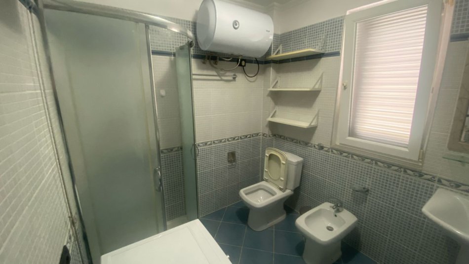 Apartament 3+1 me qira tek Tregu Elektrik