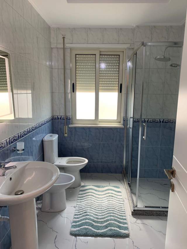 Tirane, jepet me qera apartament 2+1+BLK Kati 6, 136 m² 800 Euro (Don Bosko)