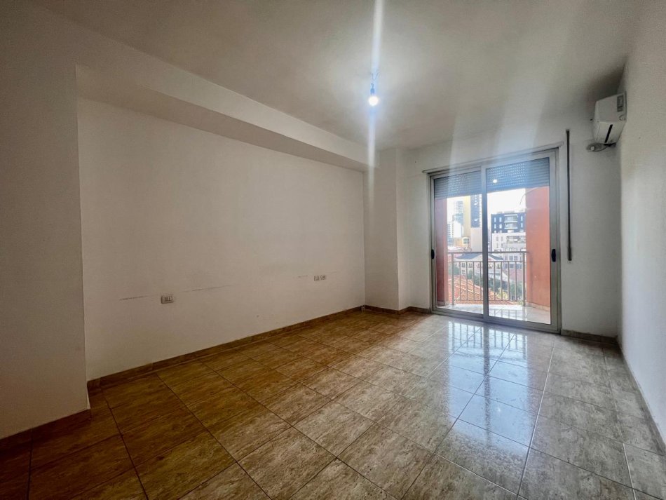 Tirane, jepet me qera apartament 2+1 , 100 m² 500 € (selvia)