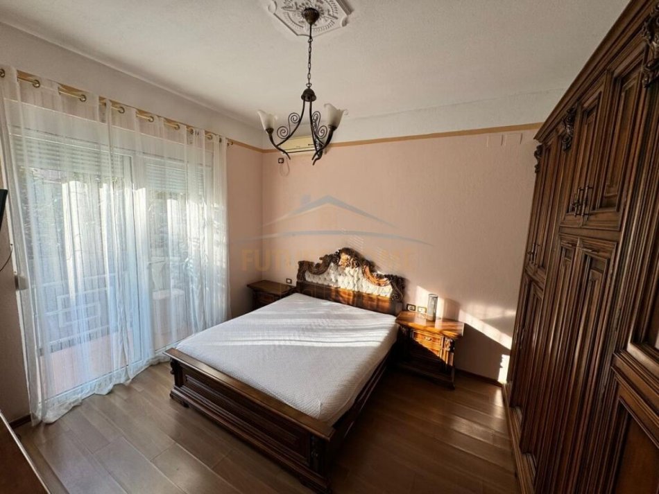 Tirane, jap me qera apartament 2+1 Kati 2, 750 € 