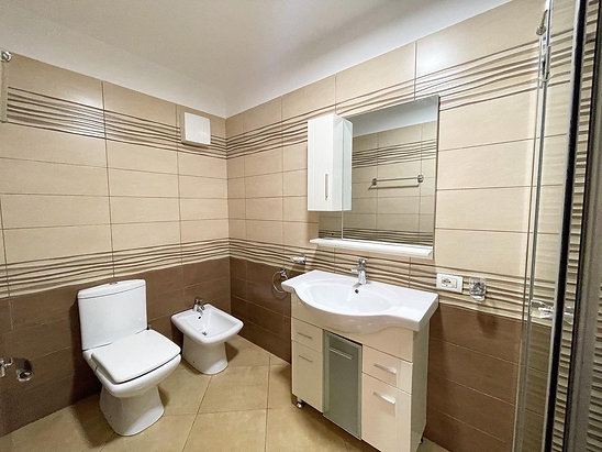 Tirane, jepet me qera apartament 1+1 Kati 2, 70 m² 400 Euro (Palma e Arte)