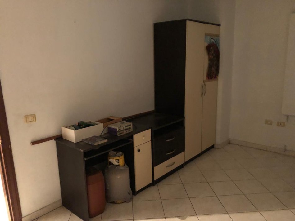 Tirane, jepet me qera apartament 2+1+Ballkon Kati 6, 90 m² 400 € (Dritan hoxha)
