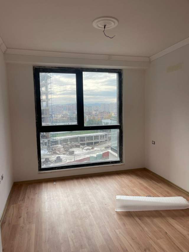 Tirane, shes apartament 2+1+BLK Kati 4, 113 m² 125.000 Euro (Laprak)