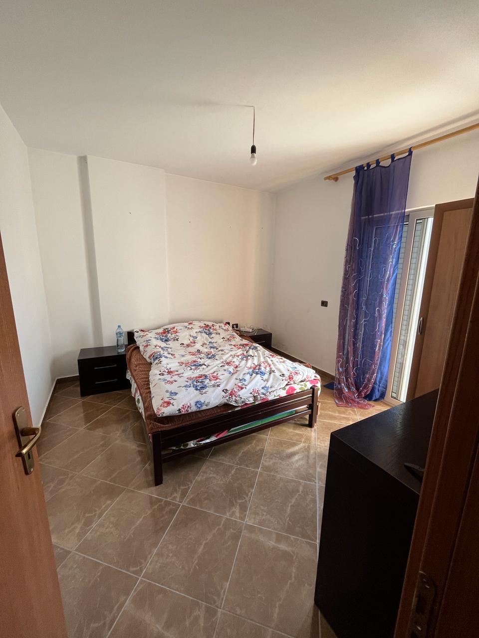 Shitet, Apartament 1+1, Unaza e Re, Tiranë