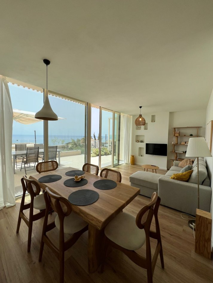 Dhermi - Palase, shitet apartament 2+1 Kati 1, 169 m² 765.000 € (DHERMI)