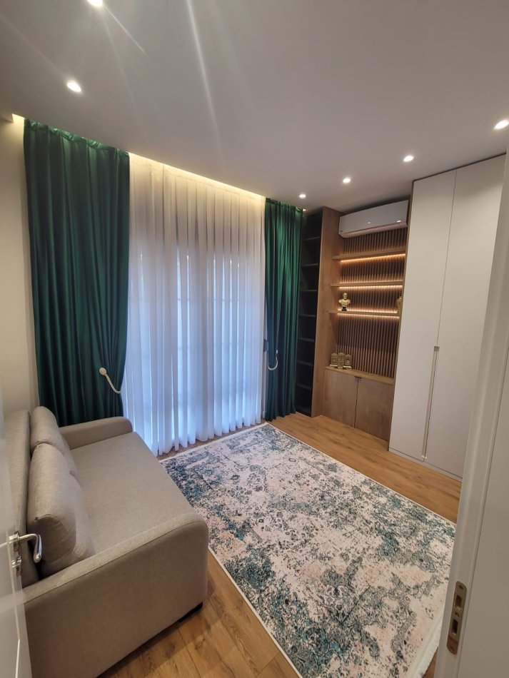 Tirane, shitet apartament 3+1 Kati 1, 108 m² 205.000 € (Liqeni i thate)