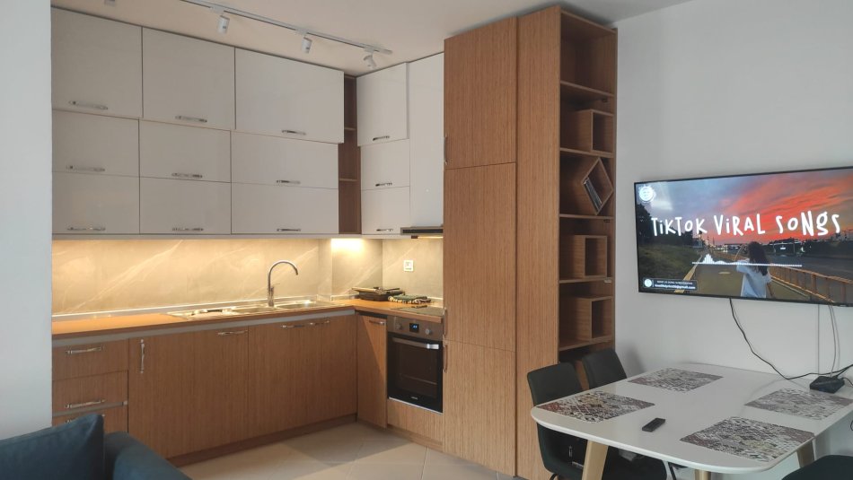 Shitet, Apartament 2+1+2+Post Parkimi, Vlorë.