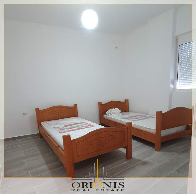 Durres, jepet me qera apartament Kati 0, 90 m² 320 Euro