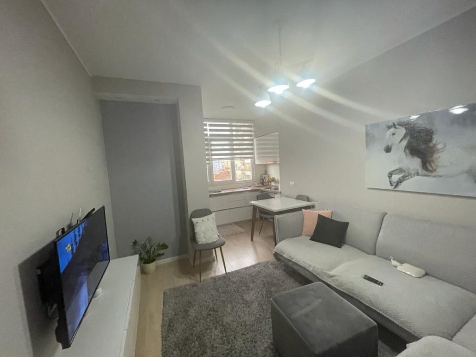 Tirane, shitet apartament 2+1+Ballkon Kati 5, 73 m² 168.000 € (Myslym shyri,rruga islam alla)