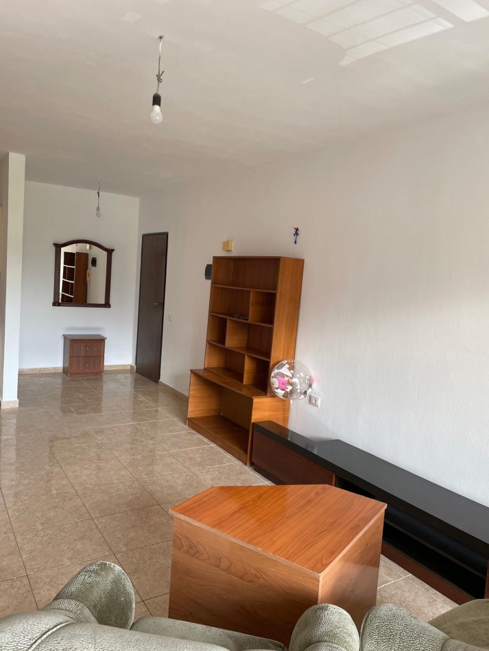 Tirane, jepet me qera apartament 2+1 Kati 3, 93 m² 450 € (Fusha e Aviacionit)