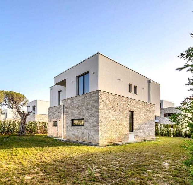 Durres, shes Vile 3+1+A+BLK Kati 0, 160 m² 465.000 Euro (GJiri i Lalzit)