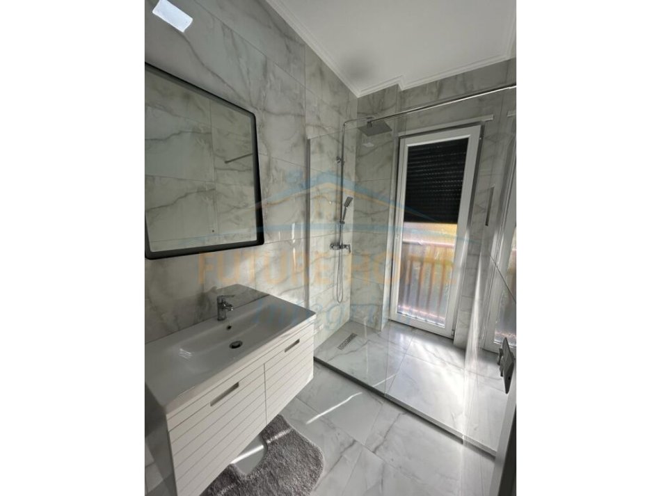 Tirane, jepet me qera apartament 2+1 Kati 2, 110 m² 1.200 € (ATSH)