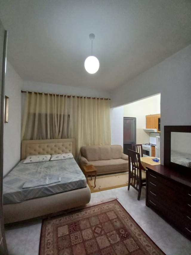 Tirane, jepet me qera garsonier 1+1 Kati 2, 60 m² 300 Euro (prane Fushes)