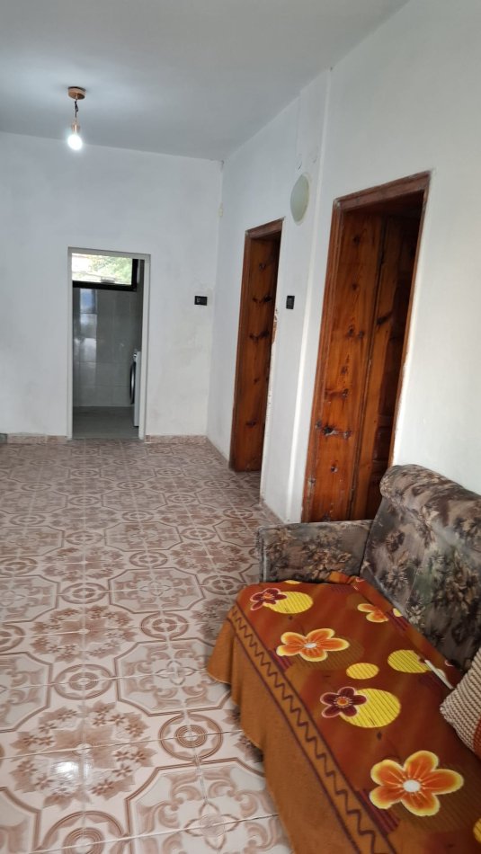 Tirane, jepet me qera apartament 2+1 Kati 1, 76 m² 400 € (kombinat)
