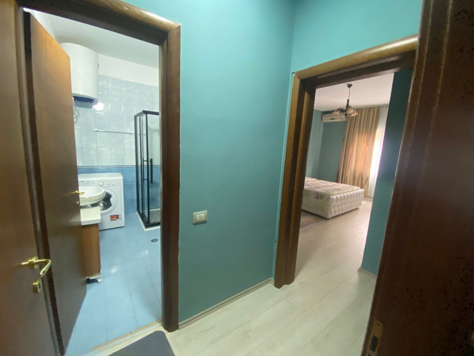 Tirane, jepet me qera apartament 1+1 Kati 3, 70 m² 600 € (rruga e elbasanit)