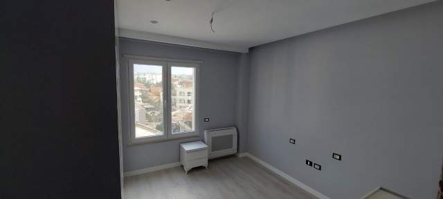 Tirane, jepet me qera apartament Kati 7, 108 m² 700 Euro (Mbrapa Ambasades Amerikane)