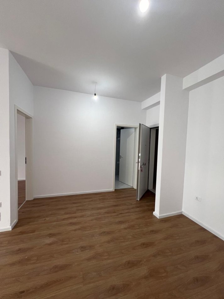 Tirane, shitet apartament 1+1+Ballkon Kati 6, 62 m² 98.080 € (Kompleksi Kaimi)