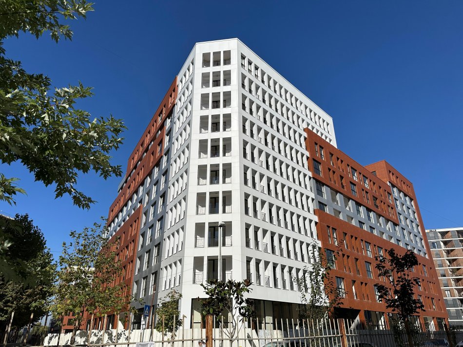 Tirane, shitet apartament 2+1 , (Urban Gate, )