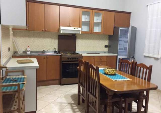 Tirane, jepet me qera apartament 2+1+BLK Kati 3, 97 m² 700 Euro (sotir kolea)