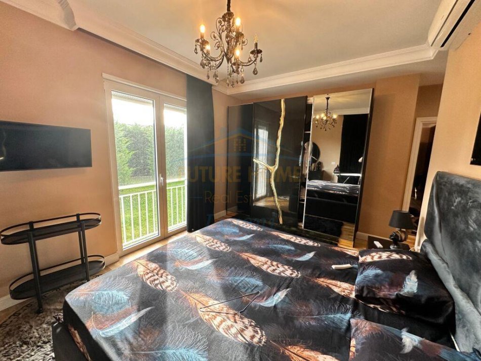 Tirane, shitet apartament 2+1+Ballkon Kati 0, 93 m² 325.000 € (teg)