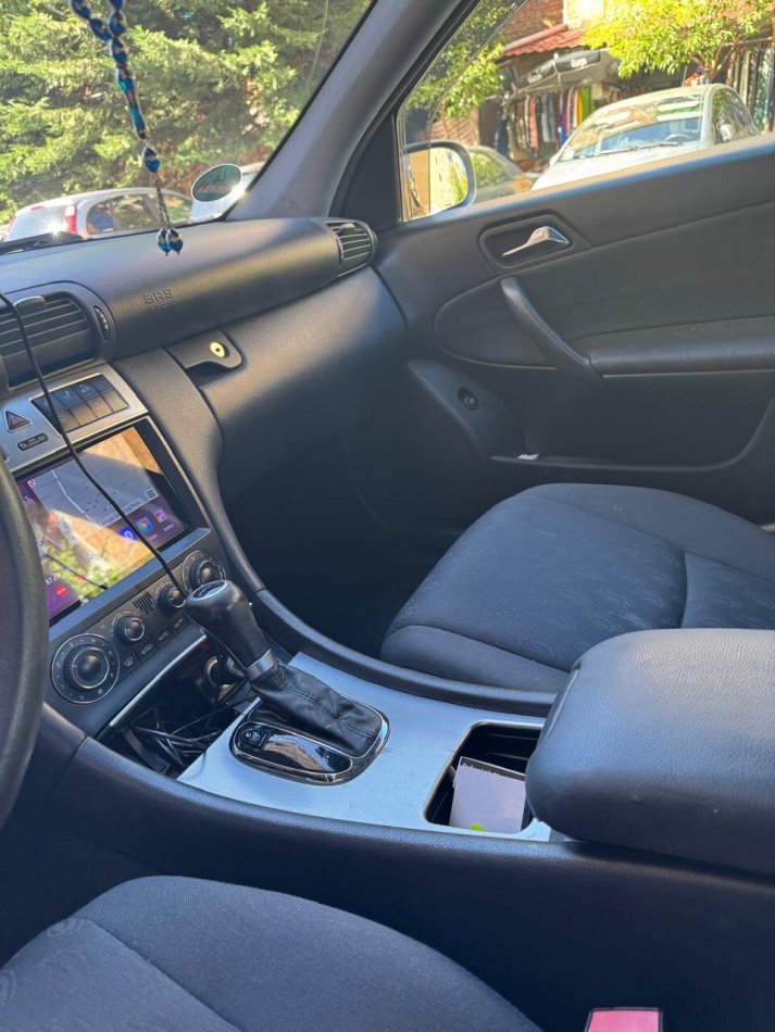 Tirane, shes makine MERCEDES BENZ C-CLASS 220 SPORT E DITION Nafte, gri metalizato automatik Klima 206.379 km