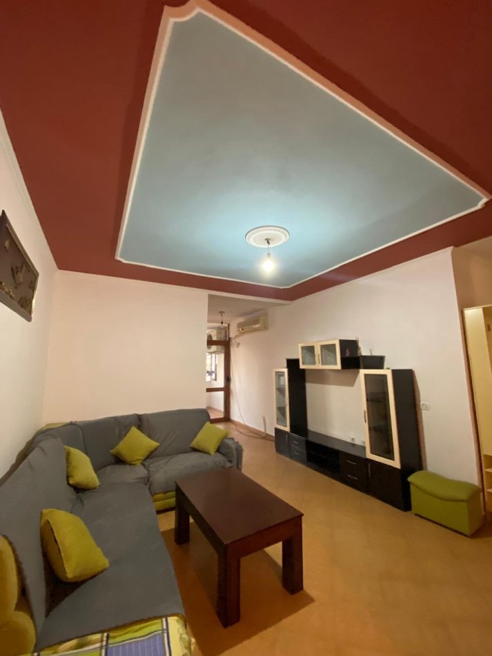 Tirane, shitet 2+1+Ballkon Kati 7, 95 m² 115.000 € (Yzberisht)