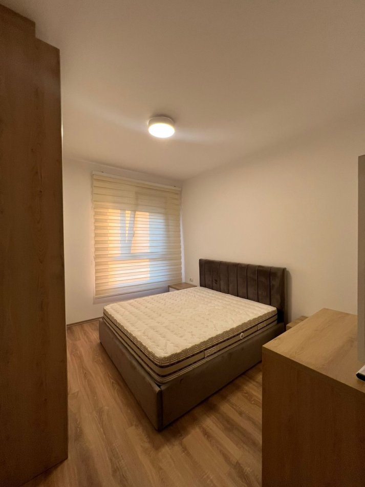 Tirane, jepet me qera apartament 2+1 Kati 7, 90 m² 650 € (Kinostudio)