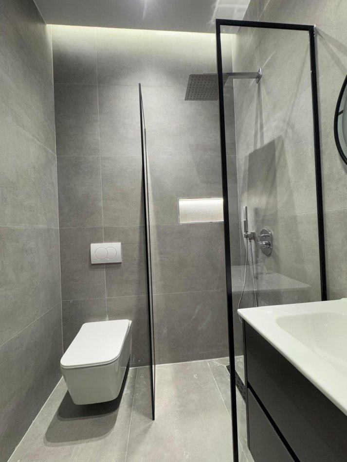Tirane, jepet me qera apartament 1+1 Kati 1, 70 m² 530 € (Liqeni that)
